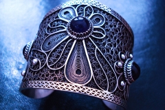 /Ves-B/ Sterling Silver Filigree Bracelets / Dimension 5.0 x 6.0 x 5.0 cm / Three Amethyst Round 1.0 cm