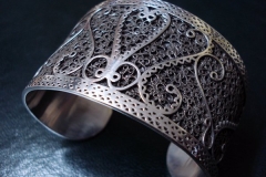 Sterling Silver Filigree Bracelets / Dimension 6.0 x 5.0 x 4.5 cm / BR 00013