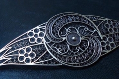 Sterling Silver Filigree Brooches / Brooch a line Wedding Dresses Dimension 12.5 x 4.0 cm / BRO 00030