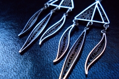 /Dem-Africa/ Silver Filigree Earrings / Dimension 1.5 x 6.5 x 2.0 cm