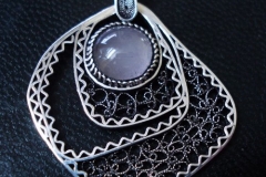 Sterling Silver Filigree Pendant / Dimension 5.1 x 3.1 cm / NE 00054